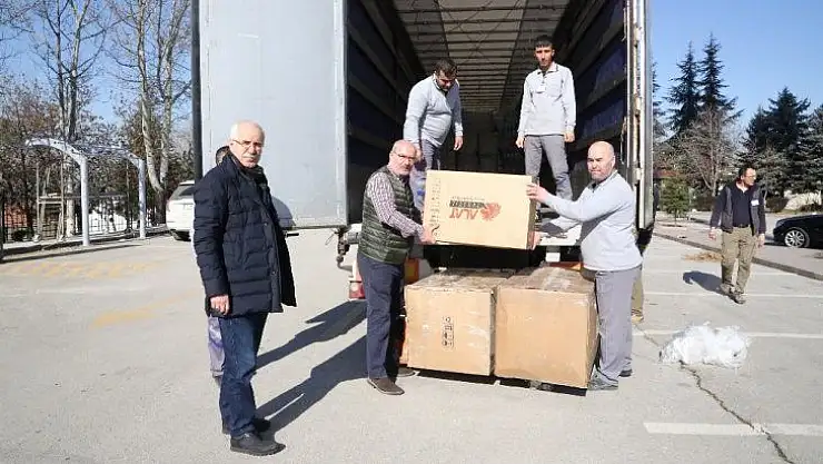 ATO'nun deprem bölgesine yardım tırları yola çıkmaya başladı