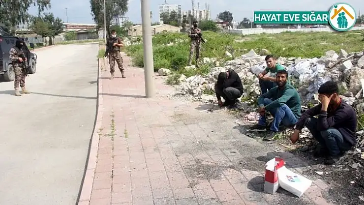 Babasıyla kavga etti sokağa çıktı, cezayı yedi