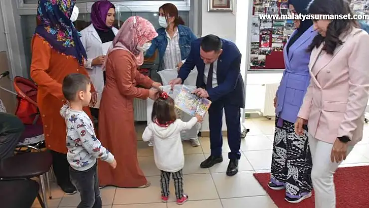 Bağlar Belediyesi bayram öncesi çocukların yüzünü güldürdü
