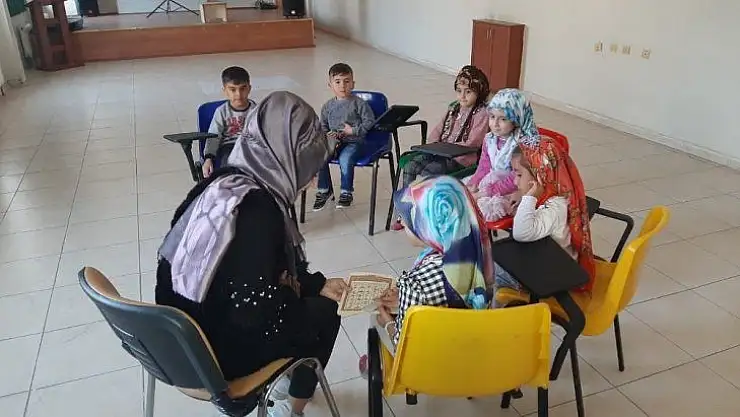 Bağlar Belediyesi çocukları Kur'an-ı Kerim ile tanıştırıyor