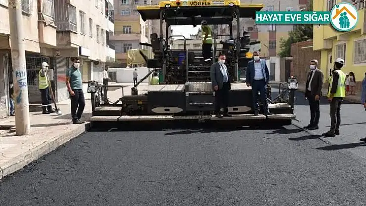 Bağlar'da bir mahalle daha asfalt hizmetine kavuşuyor