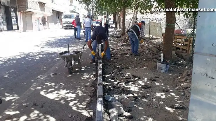 Bağlar yeni yollar ve kaldırımlarla güzelleşiyor