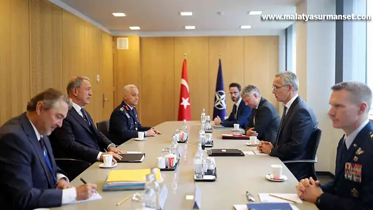 Bakan Akar, NATO Genel Sekreteri Stoltenberg ile görüştü