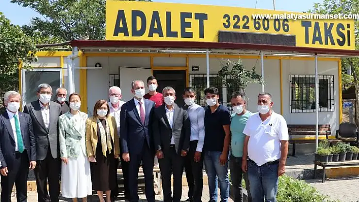 Bakan Gül, taksicilerin sorunlarını dinledi