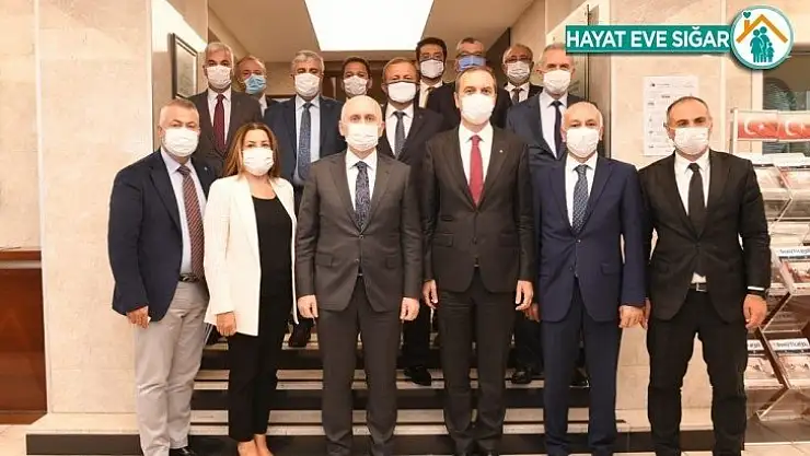 Bakan Karaismailoğlu: 'Denizcilikte bölgemizde lider ülke olacağız'