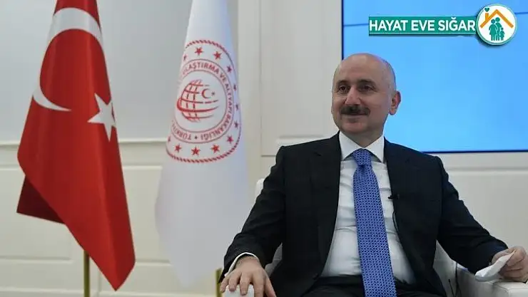 Bakan Karaismailoğlu, BTK'da gençlerle bir araya geldi