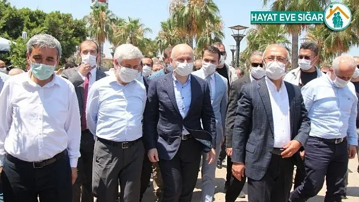 Bakan Karaismailoğlu, Çamlıbel Balıkçı Barınağında incelemelerde bulundu
