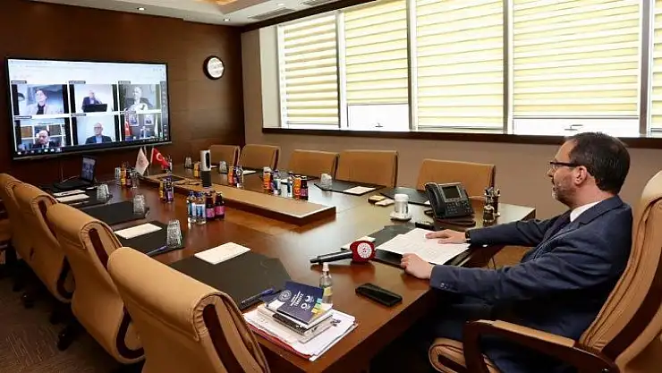 Bakan Kasapoğlu'dan federasyon ve kulüplere korona virüs uyarıları