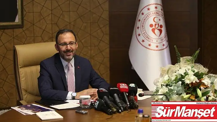 Bakan Kasapoğlu milli atıcı Cevat Karagöl'ü tebrik etti