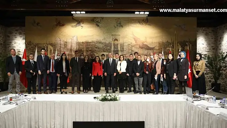 Bakan Kasapoğlu, yabancı yayın kuruluşlarının mensupları ile bir araya geldi