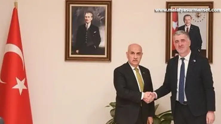 Bakan Kirişçi, Gürcistanlı mevkidaşı Shamugia ile görüştü