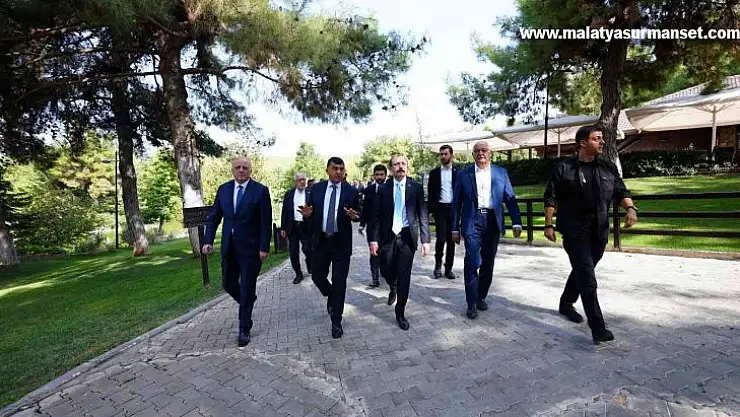 Bakan Muş, Dülük Tabiat Parkı'nı gezdi