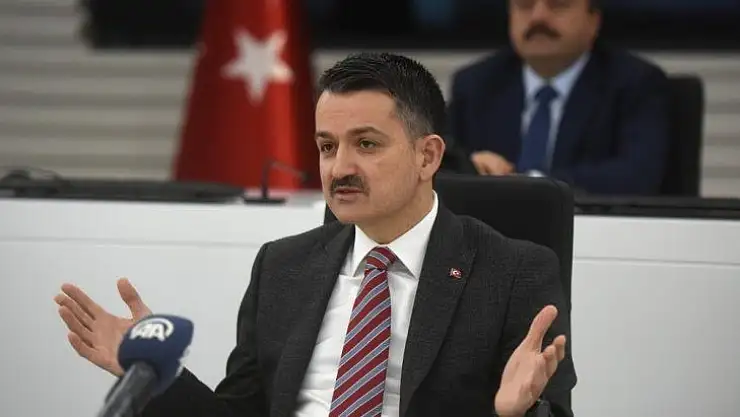 Bakan Pakdemirli, Antalya Tarım ve Orman sektör temsilcileriyle bir araya geldi