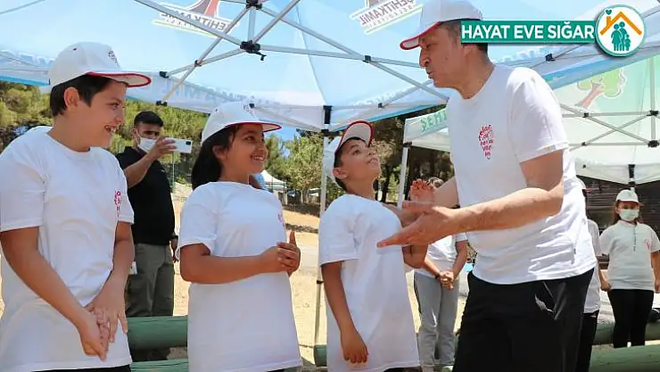 Bakan Selçuk, telafi eğitimindeki öğrencilerle buluştu