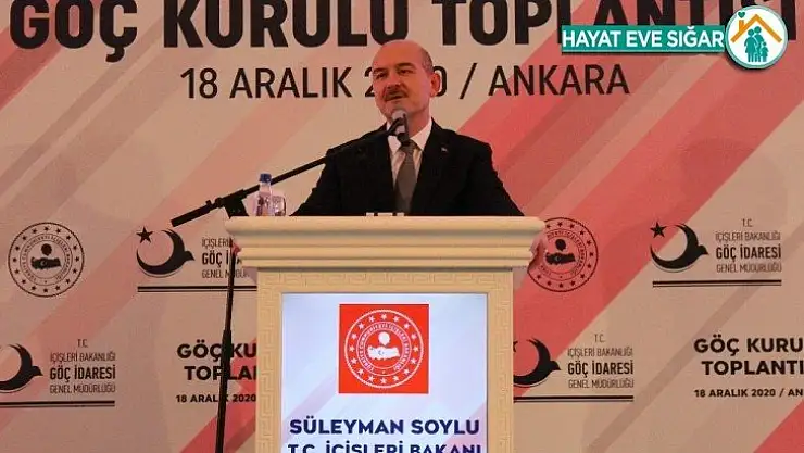 Bakan Soylu: 'Göçmenler kişisel özgürlüklerinin çiğnenmesi ve akıl almaz zulümlerle karşı karşıya kalıyor'