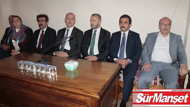 Bakan Soylu, Diyarbakır şehitlerinin taziyesine katıldı