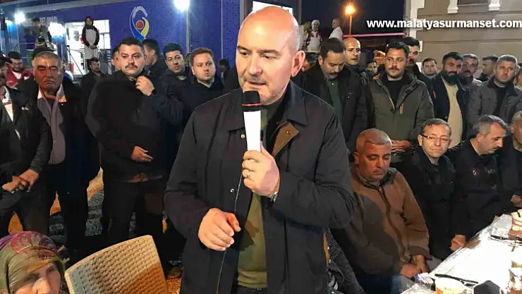 Bakan Soylu Hatay'da depremzedelerle iftarda buluştu: