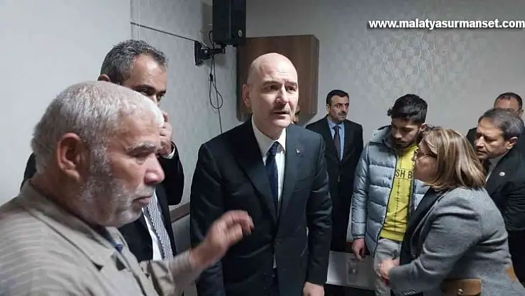 Bakan Soylu ve Bakan Özer'den saldırıda ölen öğretmenin ailesine taziye ziyareti