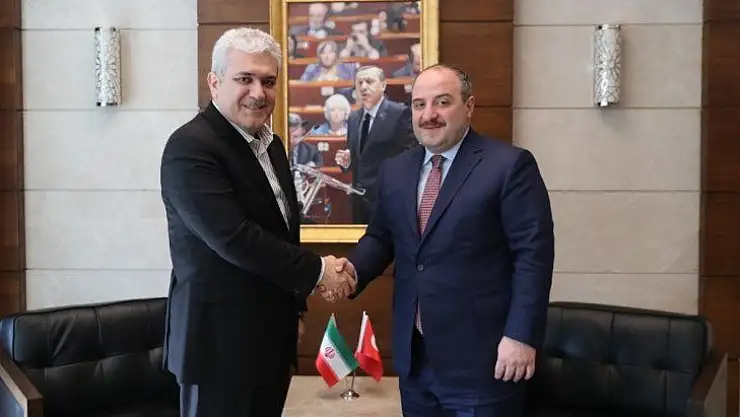 Bakan Varank: 'Kazayla ilgili şeffaf bir soruşturma yürütülmesi İran'ın dünya imajına katkı sağlayacaktır'