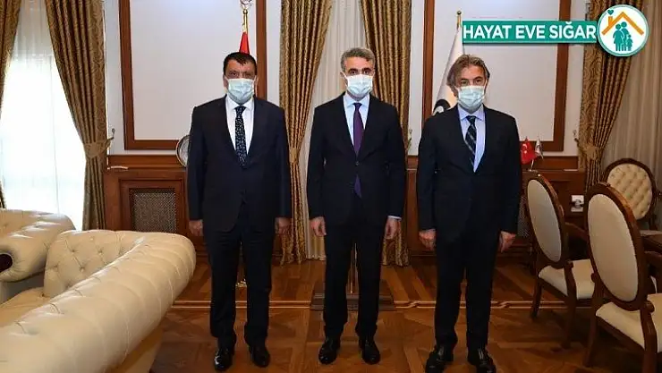 Bakan Yardımcısı Demircan'dan depremde hasar gören camide inceleme