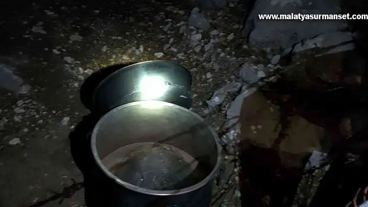 Bakır eşya hırsızları jandarmaya yakalandı