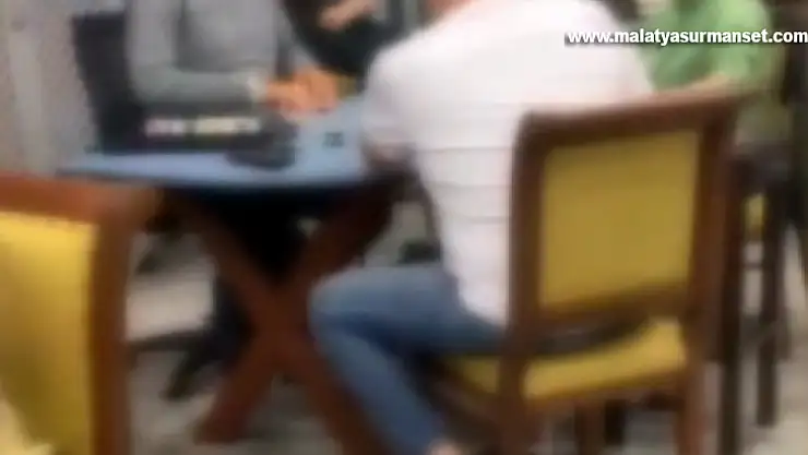 kumar oynatılan iş yerine polis baskını