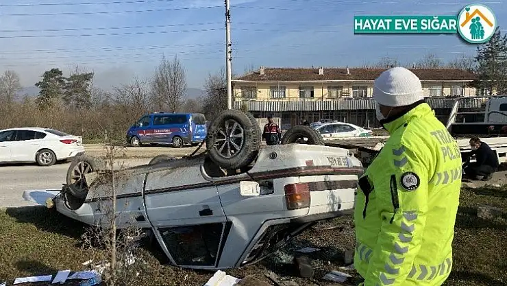 Balık tutmaya giden sürücünün aracı takla attı: 2 yaralı
