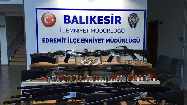 Balıkesir'de 35 silah ele geçirildi