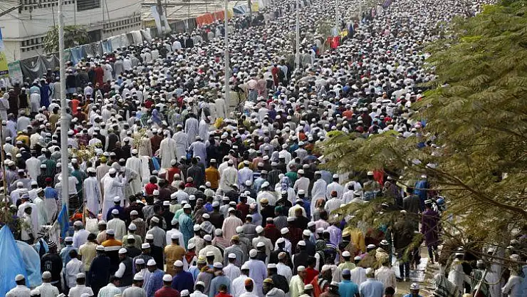 Bangladeş'te 2019'da 7 bin 855 kişi trafik kazalarında hayatını kaybetti