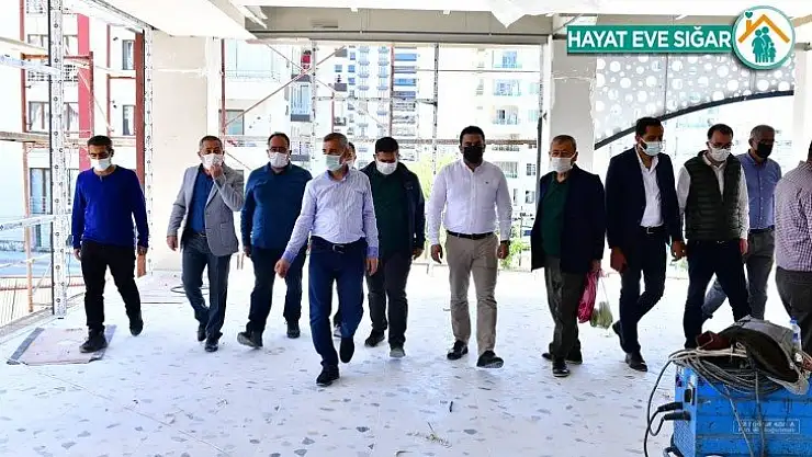 Başkan Çınar Çilesiz semt pazarında