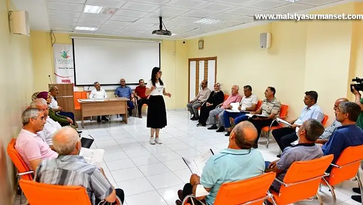 Başkan Çınar, muhtarlar korosunun provalarını takip etti