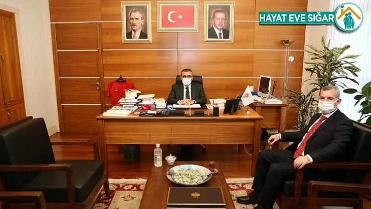 Başkan Çınar, Ünal'ı ziyaret etti