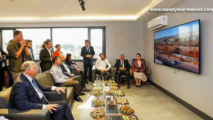 Başkan Fadıloğlu'dan, Bakan Kurum'a Kentsel Dönüşüm Brifingi