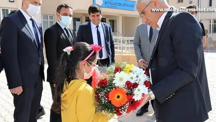 Başkan Güder: 'Kapımız da gönlümüz de sonuna kadar açık'