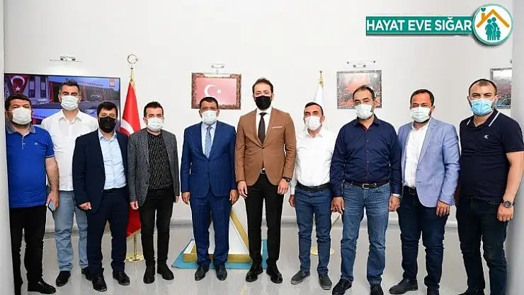 Başkan Gürkan, müteahhitleri kabul etti