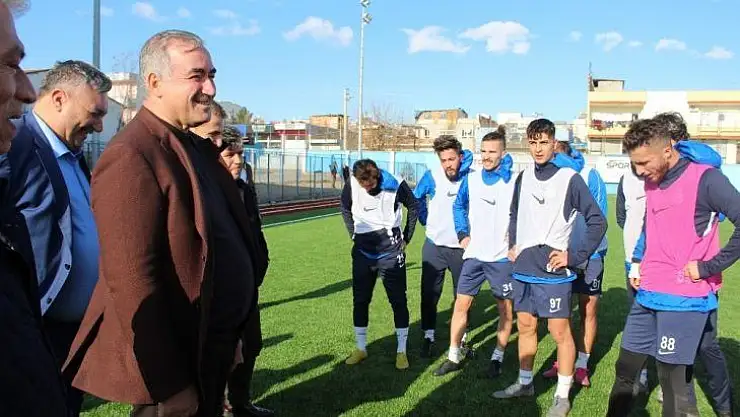 Başkan İbrahim Yusuf Turanlı, sporcularla bir araya geldi