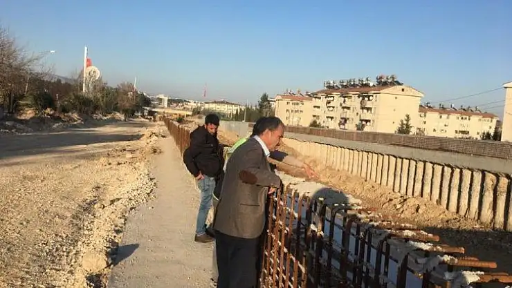 Başkan Kılınç, köprülü kavşak çalışmalarını inceledi