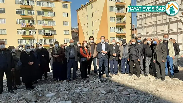 Başkan Kiraz Malatyalı Depremzedeler 10 Aydır Evlerinin Yapılmasını Bekliyor