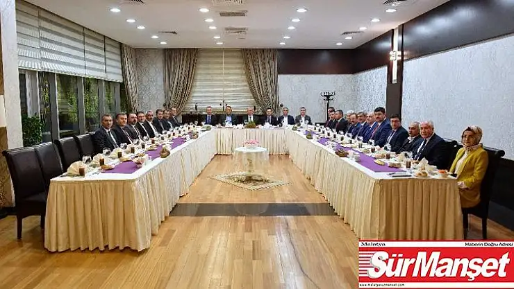 Başkan Yavaş, belediye başkanlarıyla bir araya geldi