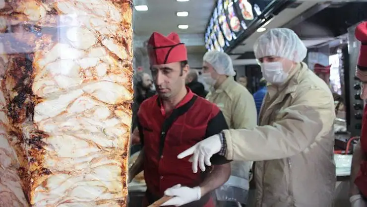 Başkent'te döner ve fast food restoranları denetlendi