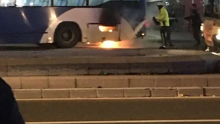 Başkent'te korkutan otobüs yangını