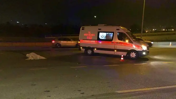 Başkent'te yolun karşısına geçmeye çalışan yayaya otomobil çarptı: 1 ölü