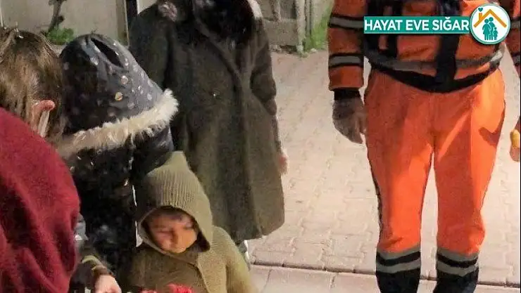 Battalgazi'de temizlik görevlilerine sürpriz kutlama