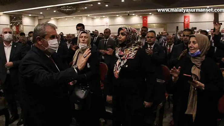 BBP Genel Başkanı Destici: 'Terör ve şiddete bulaşmadığı sürece her fikir özgürce ifade edilebilir'