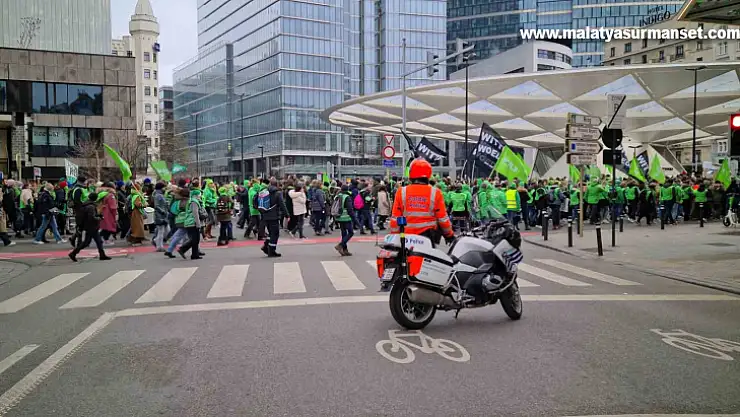 Belçika'da personel eksikliği krize yol açtı, yüzlerce çalışan sokağa indi