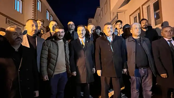 Belediyelerin kapısına 'Rüşvet alan da veren de melundur' yazacağız
