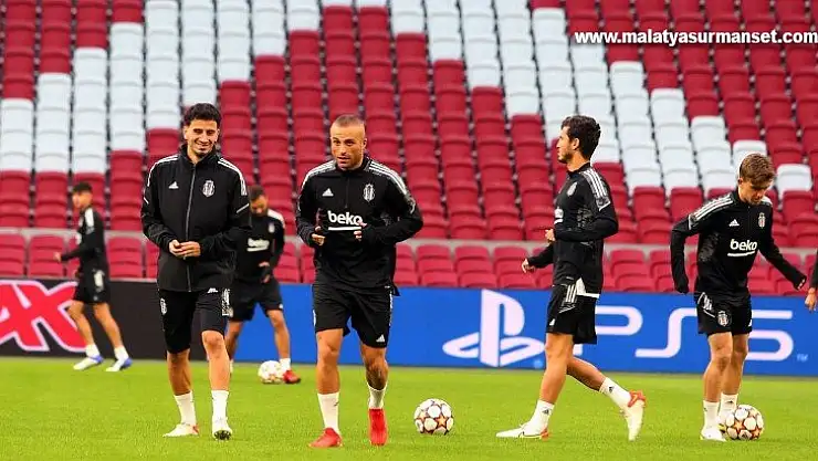 Beşiktaş, Ajax maçı öncesi son antrenmanını yaptı