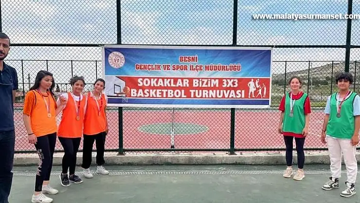 Besni'de Sokaklar Bizim 3x3 Basketbol Turnuvası düzenlendi