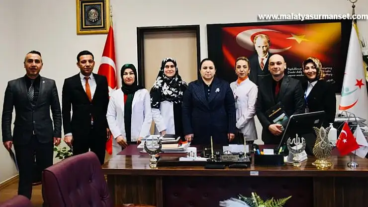 Besni hastanesi yönetimi başarı belgesi ile ödüllendirildi