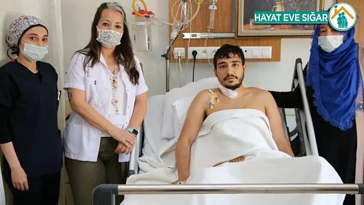 Bıçaklanma sonucu kalbi duran genç, hastanede hayata döndü